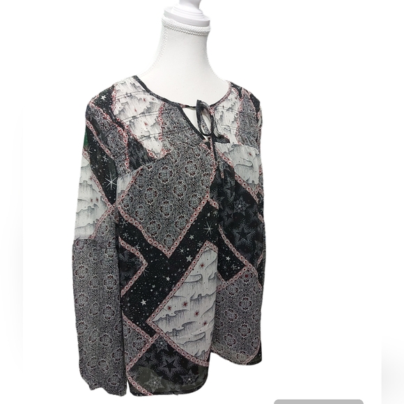 Northern Reflections Boho Blouse - Picture 2 of 7